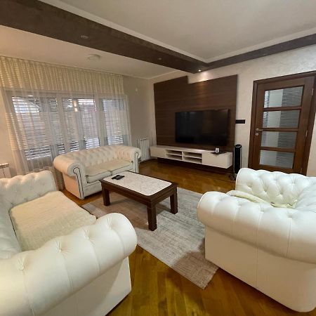 Hotel Royal Garden Nikšić Esterno foto