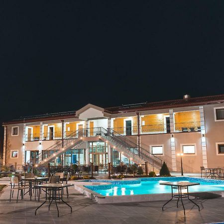 Hotel Royal Garden Nikšić Esterno foto