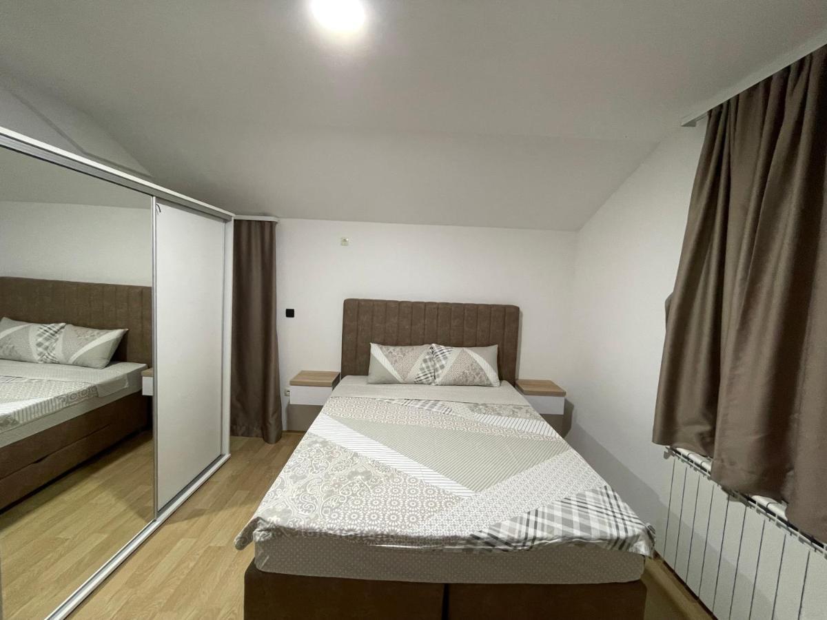 Hotel Royal Garden Nikšić Esterno foto