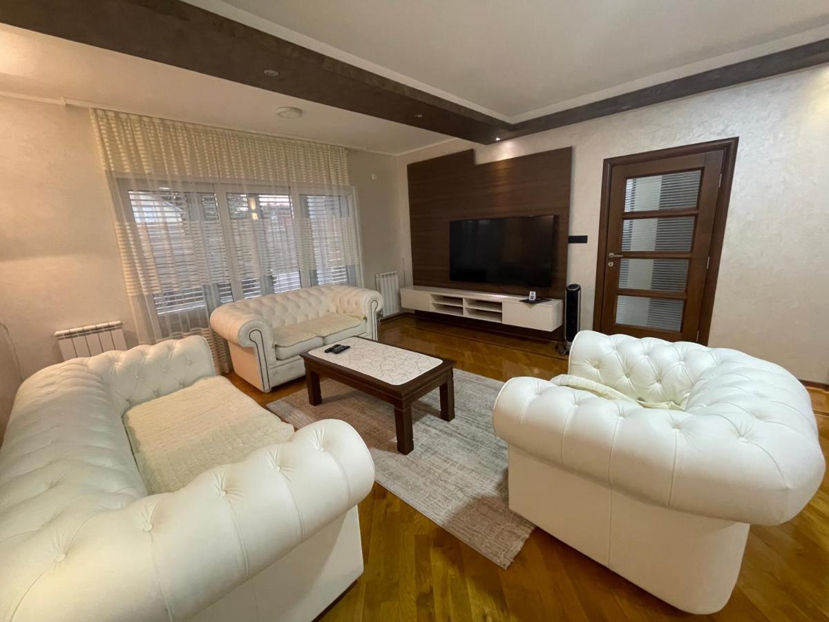 Hotel Royal Garden Nikšić Esterno foto