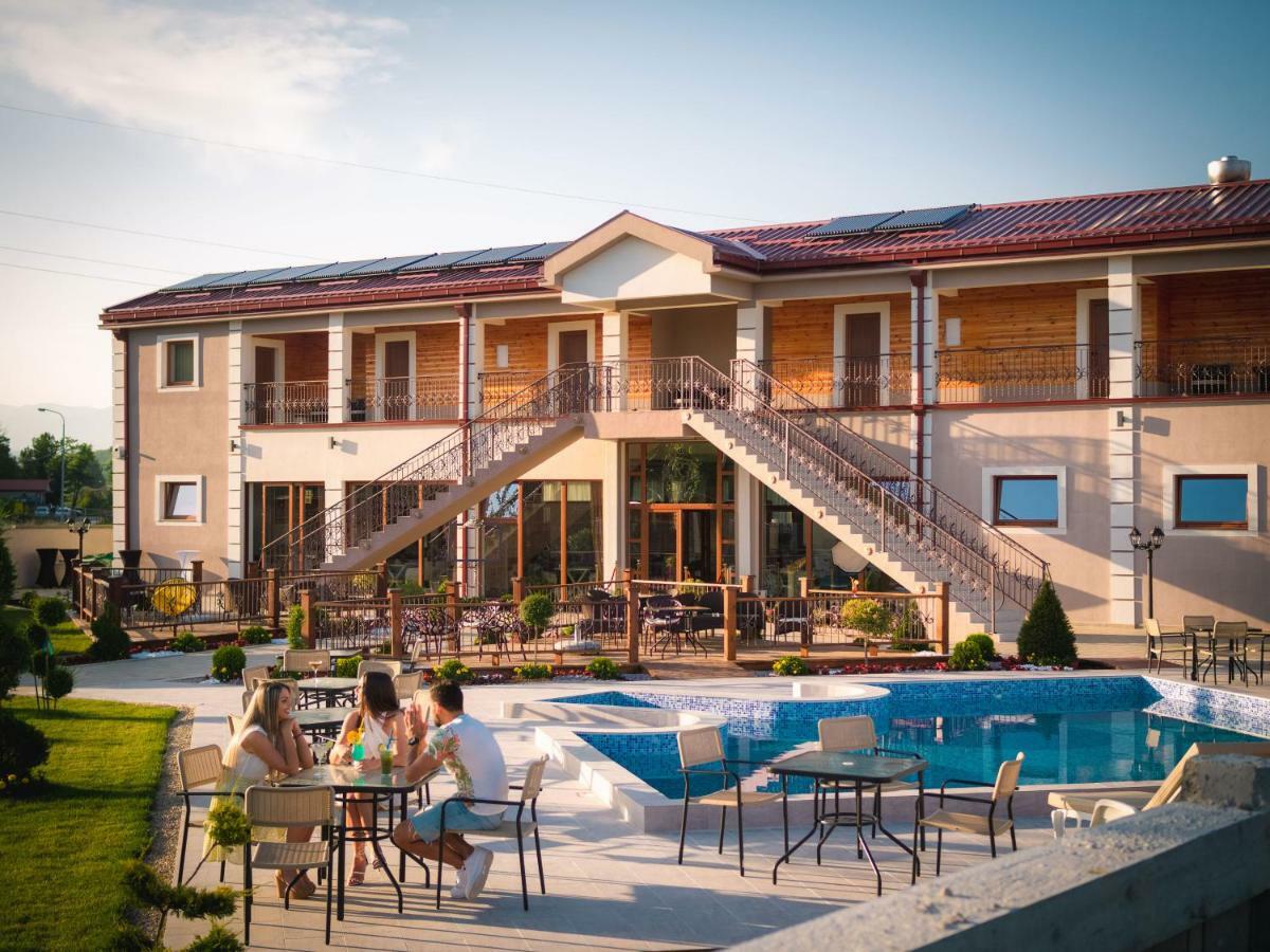 Hotel Royal Garden Nikšić Esterno foto