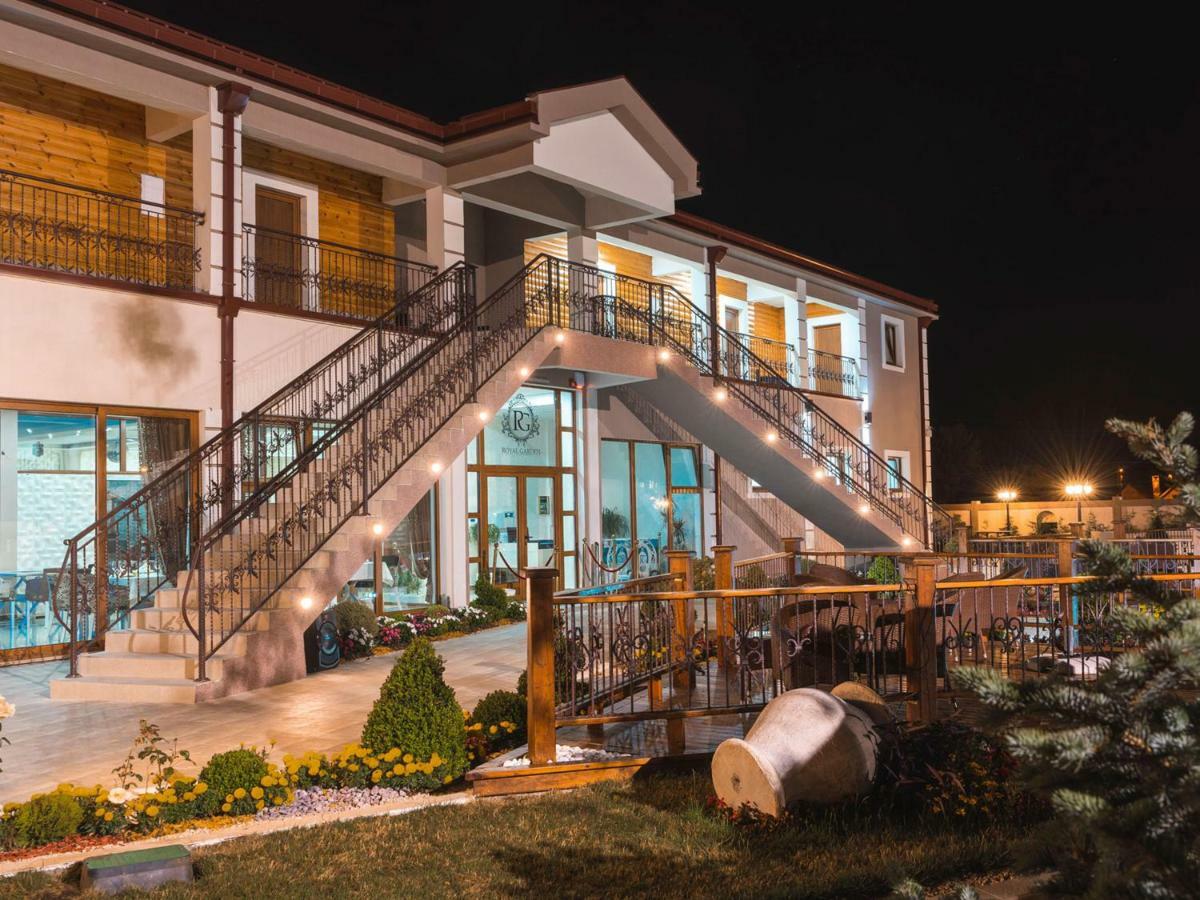 Hotel Royal Garden Nikšić Esterno foto